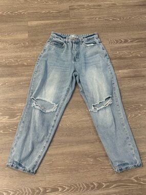 YMI Light Wash Distressed Baggy Mom Jeans Size 5 Y2K Tapered Denim